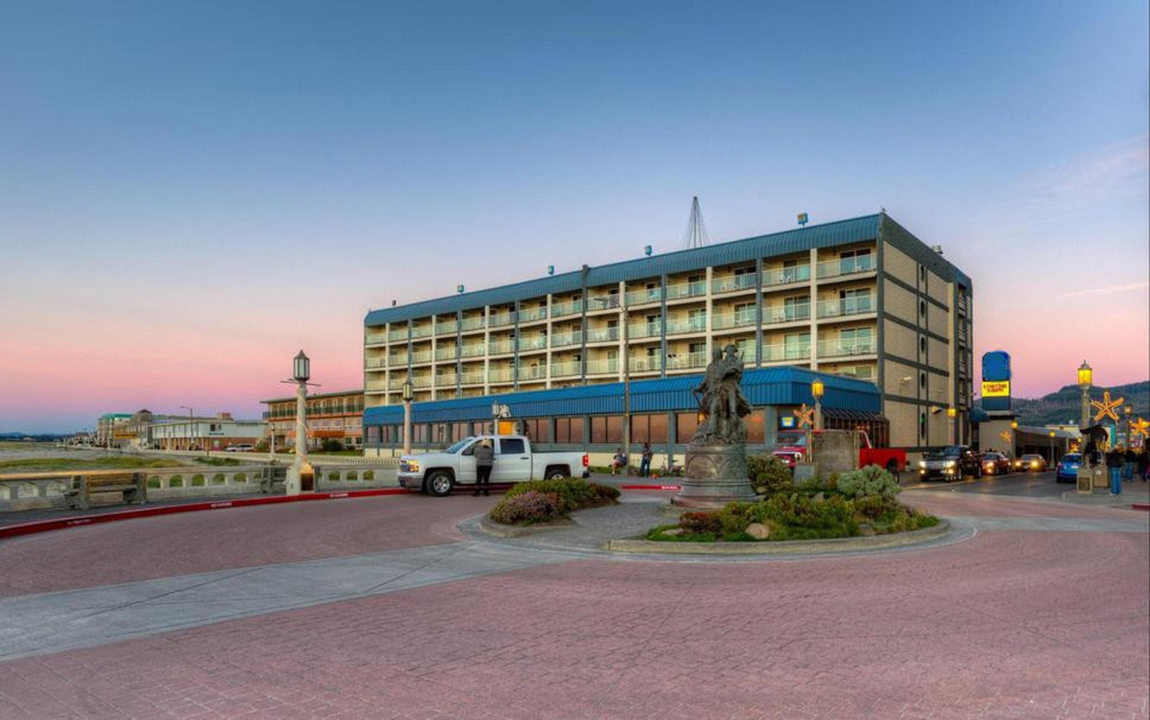 Promenade Inn & Suites Oceanfront Seaside Dış mekan fotoğraf