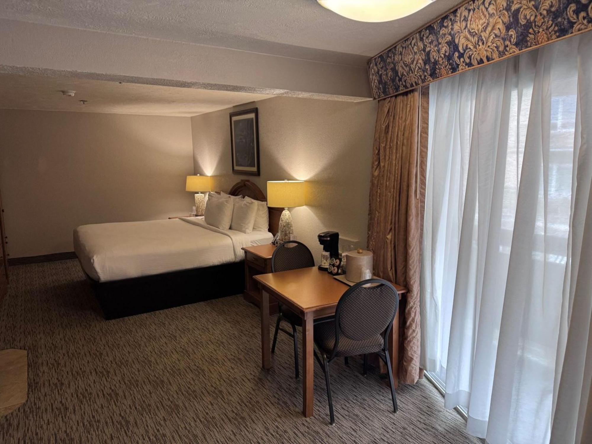 Promenade Inn & Suites Oceanfront Seaside Dış mekan fotoğraf